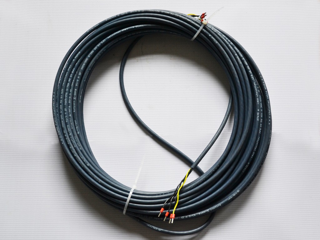 意大利游動(dòng)風(fēng)機(jī)電纜線